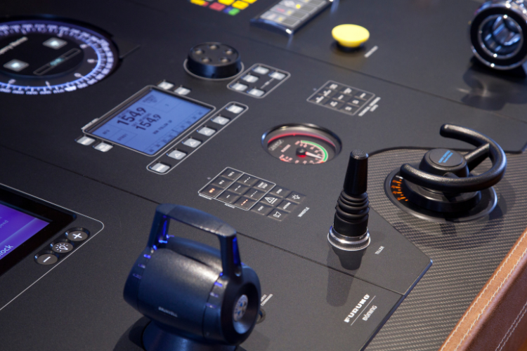 Furuno Voyager Bridge